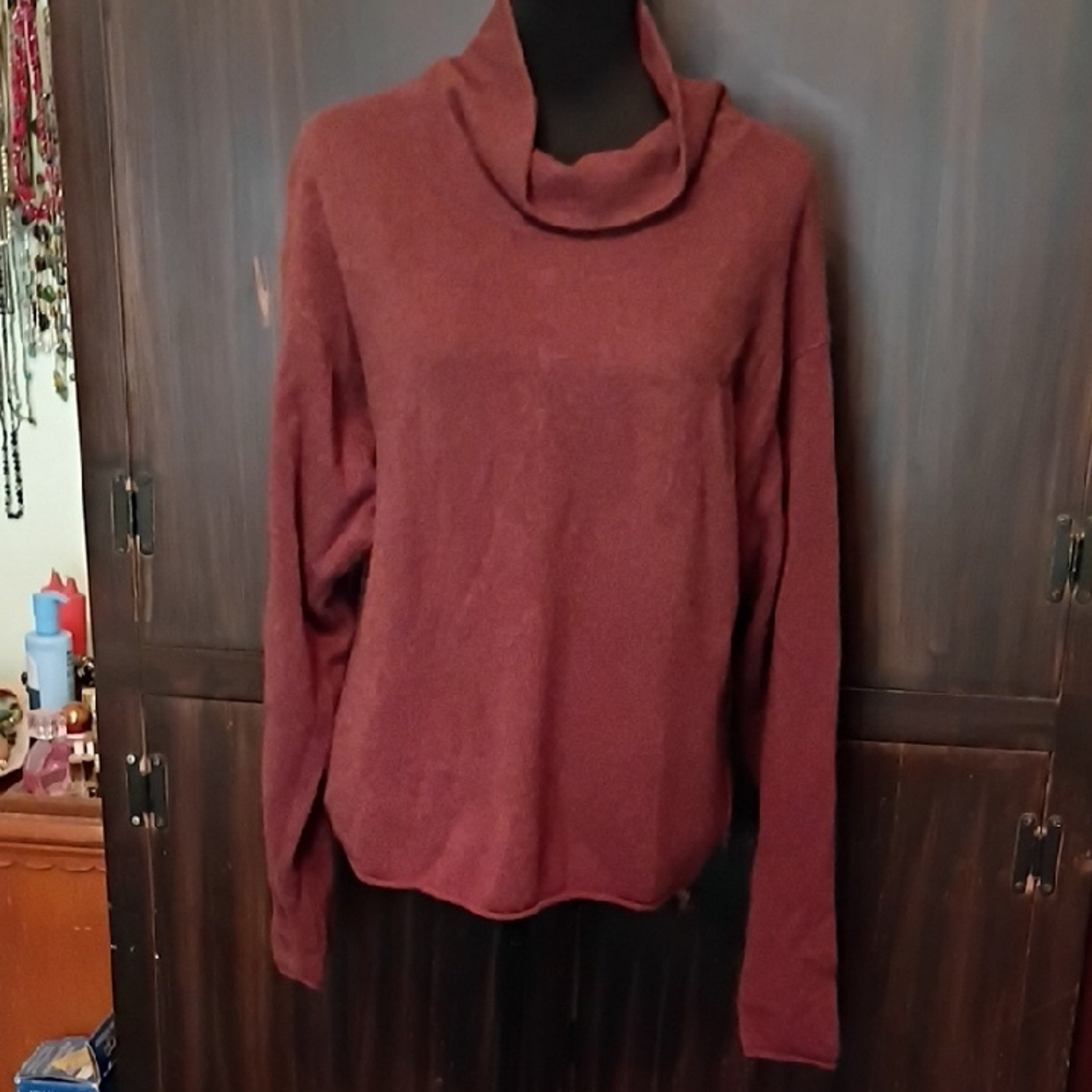 Free People 100% Cashmere Cowl Neck Cropped Sweater In A Rich Rusty Brown Large